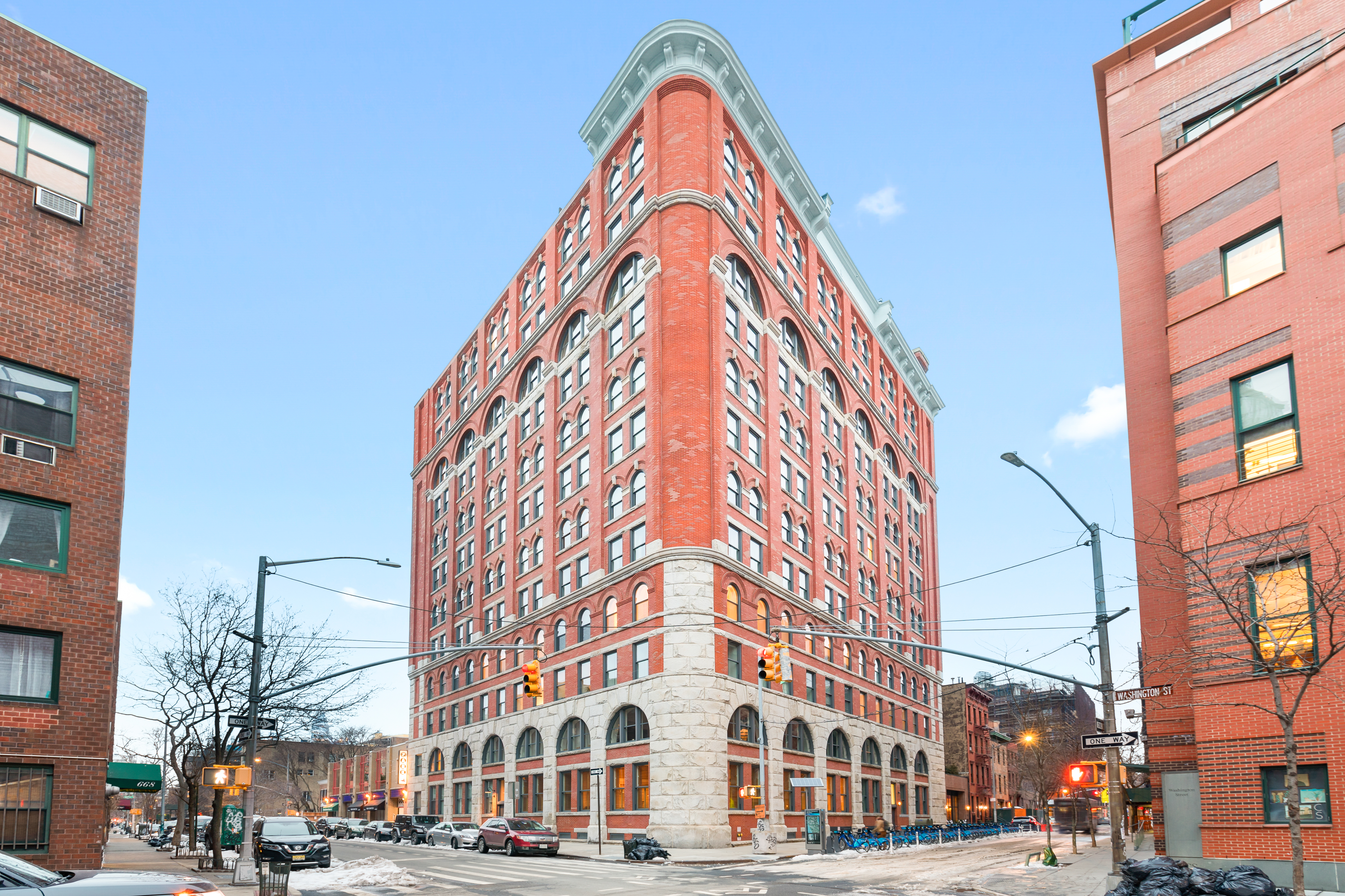 275 West 10th Street, Unit MAIS Manhattan, NY 10014 - Photo 22 of 23