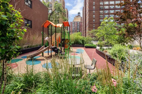 $1,540,000 | 175 West 95th Street, Unit 19F | Upper West Side