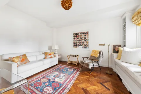 $1,895,000 | 520 East 86th Street, Unit 9B | Upper East Side