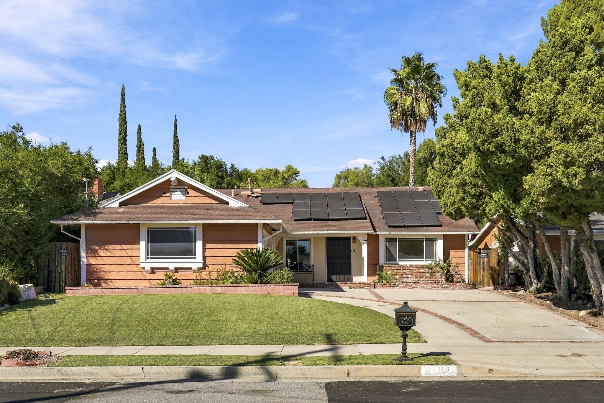 24107 Highlander Road West Hills, CA 91307 - Photo 3 of 34 Gallery Image 3