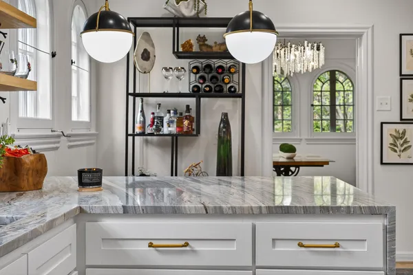 $1,195,000 | 6802 Clayton Avenue, Dallas, TX 75214