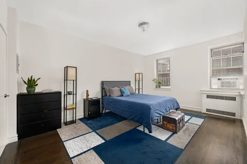 $595,000 | 720 Fort Washington Avenue, Unit 6D | Hudson Heights