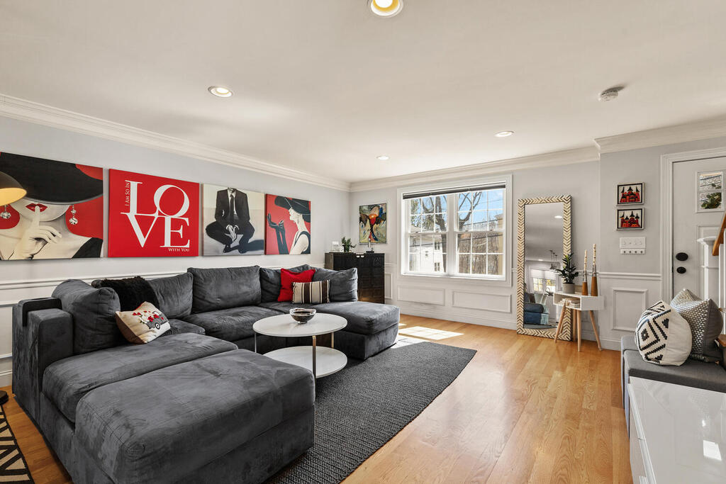 91 Hibbert Street Arlington, MA 02476 - Photo 7 of 31