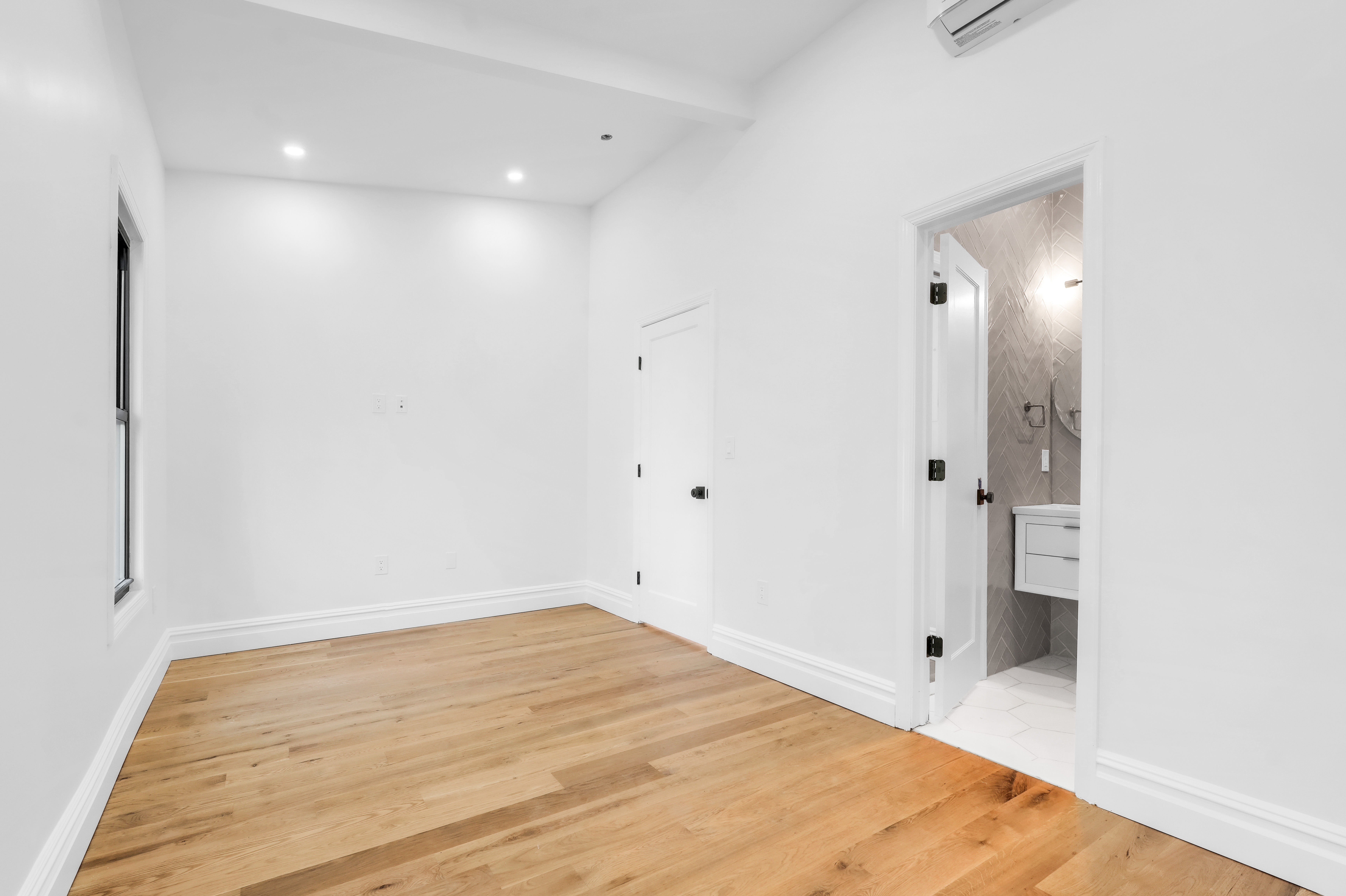 473 Monroe Street Brooklyn, NY 11221 - Photo 25 of 40 a view of empty room