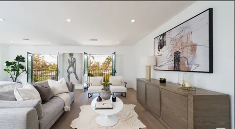 $3,399,000 | 935 Burnside Avenue, Los Angeles, CA 90036