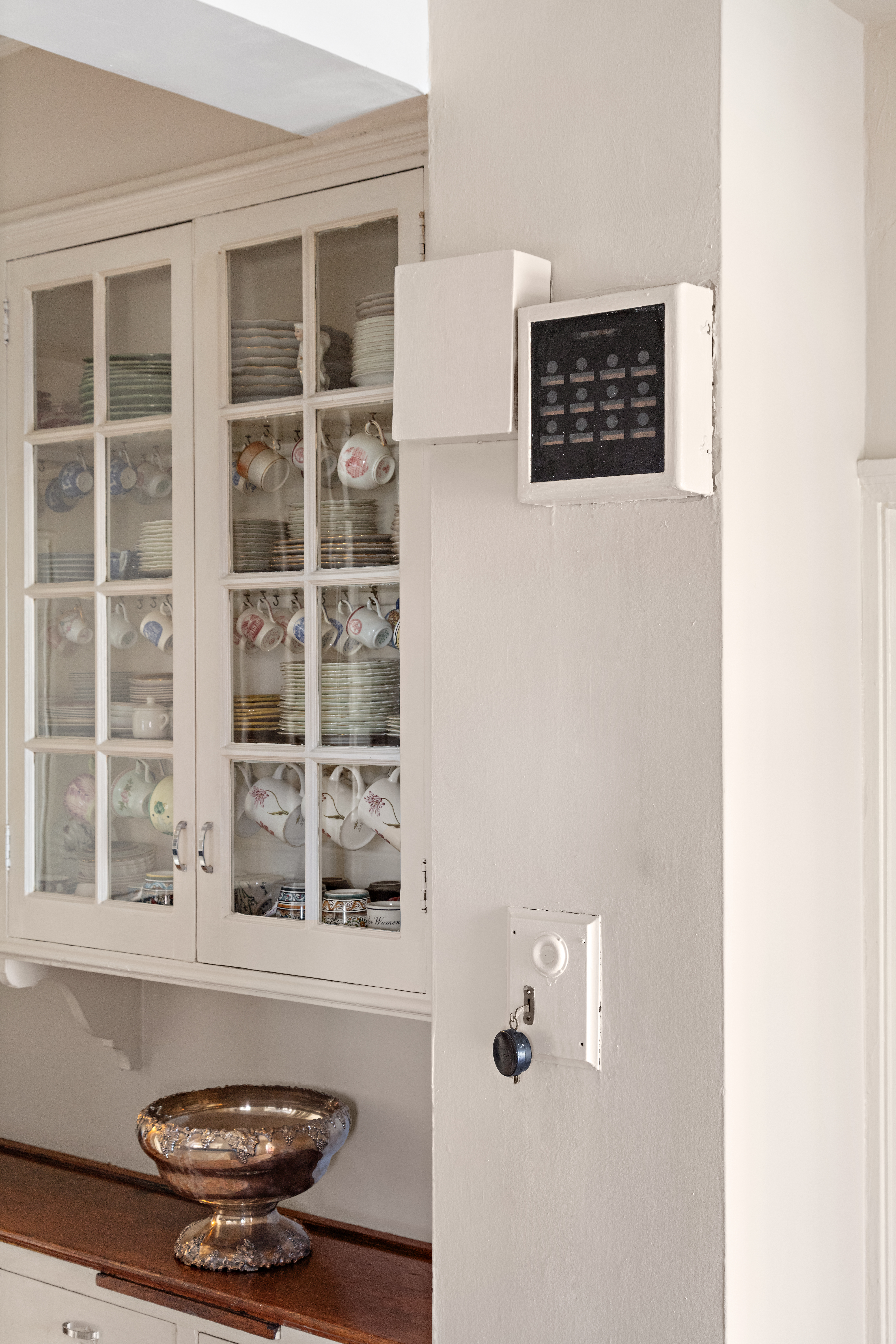 151 East 79th Street Manhattan, NY 10075 - Photo 14 of 15 a picture of a bench in front of a window