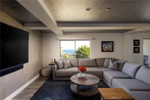 $7,450,000 | 1238 Anacapa Way, Laguna Beach, CA 92651