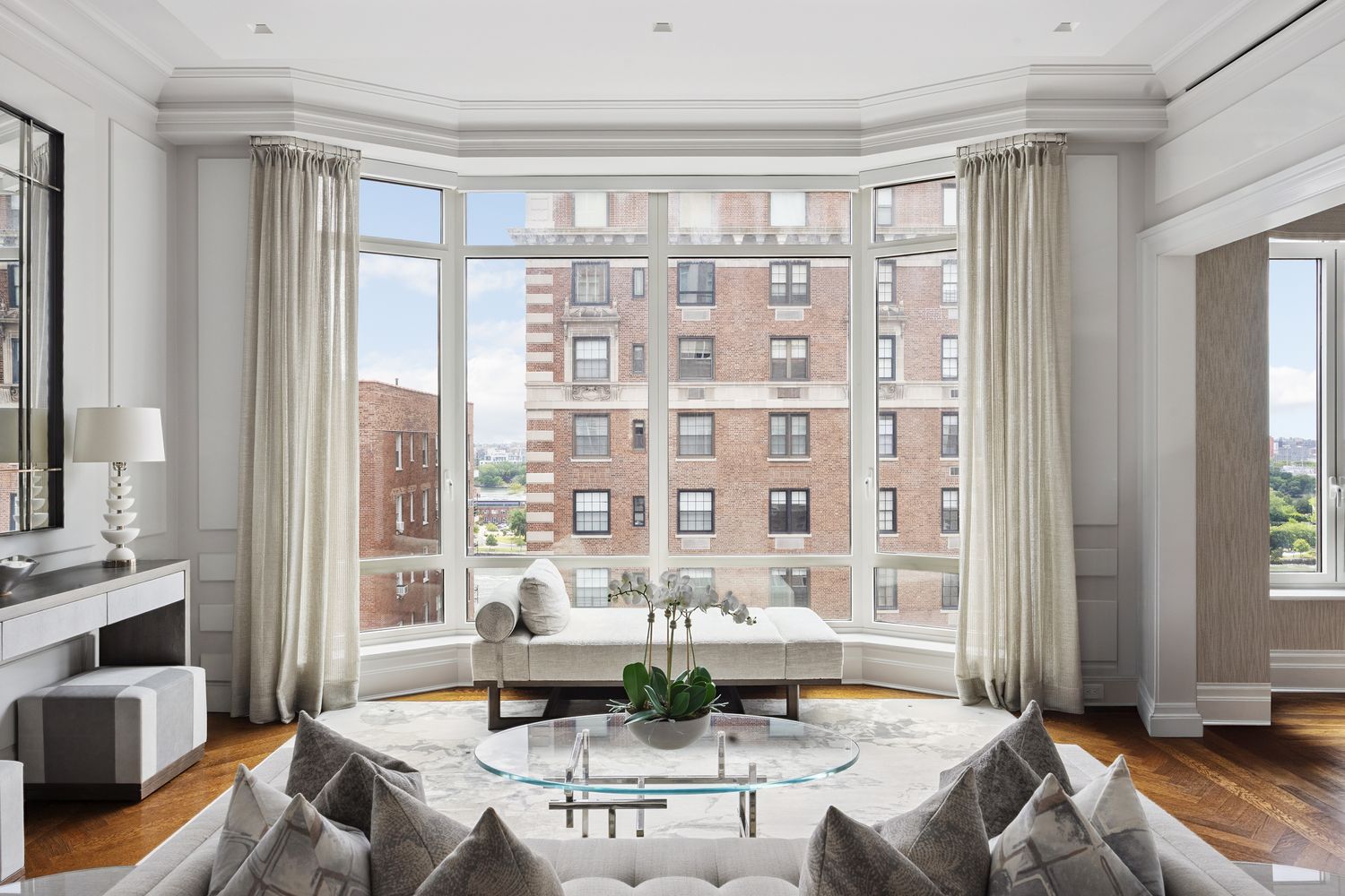 $8,995,000 | 20 East End Avenue, Unit 10A | Upper East Side