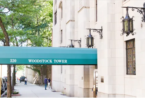 $395,000 | 320 East 42nd Street, Unit 707 | Murray Hill