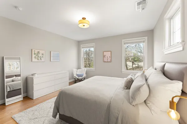 $2,550,000 | 8621 McHenry Street, Vienna, VA 22180