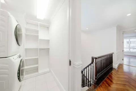 $4,900,000 | 351 East 51st Street, Unit THA | Midtown East