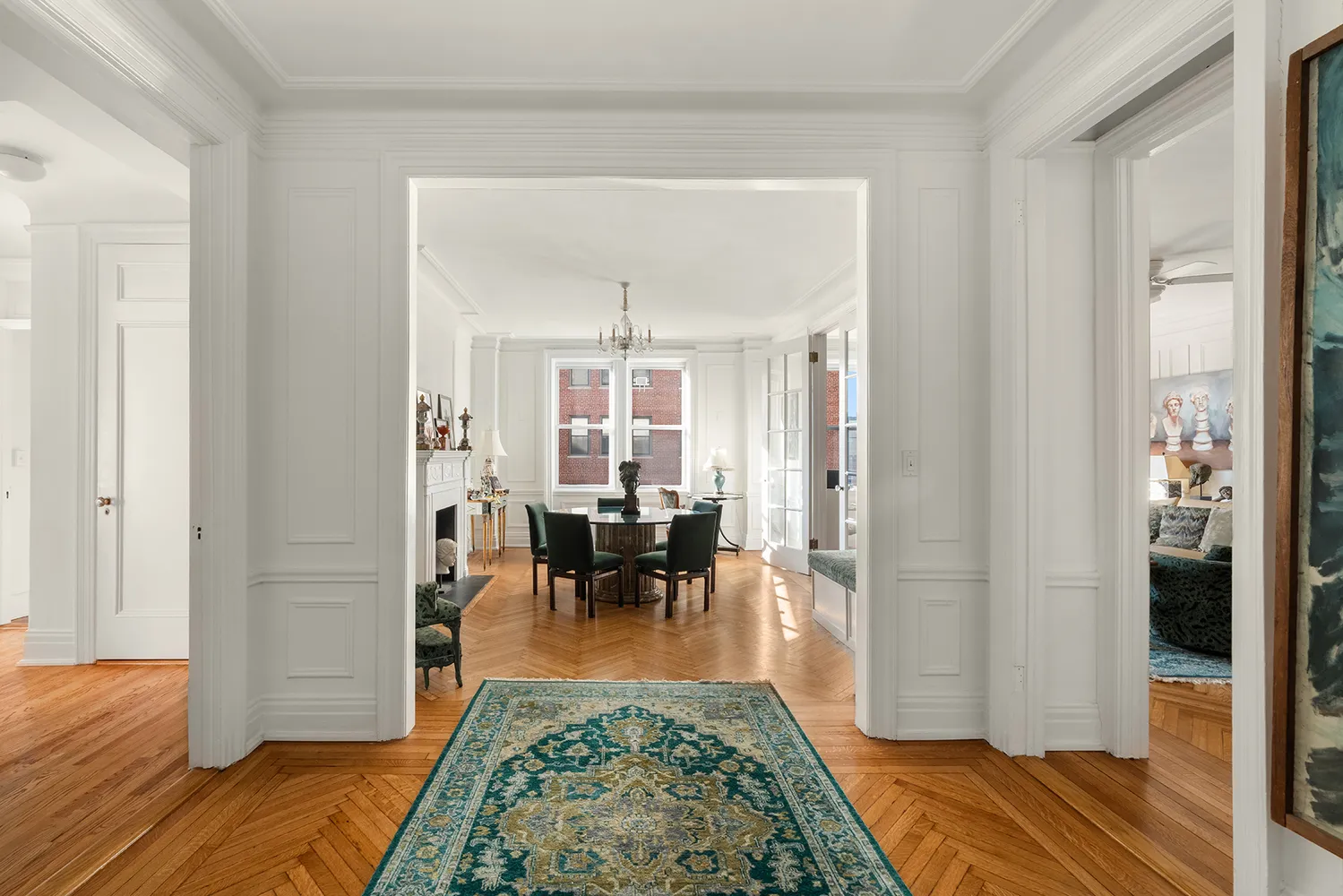 $2,695,000 | 885 West End Avenue, Unit 8A | Upper West Side