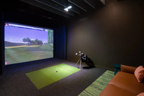 $4,400 | 30-77 Vernon Boulevard, Unit 514W | Astoria