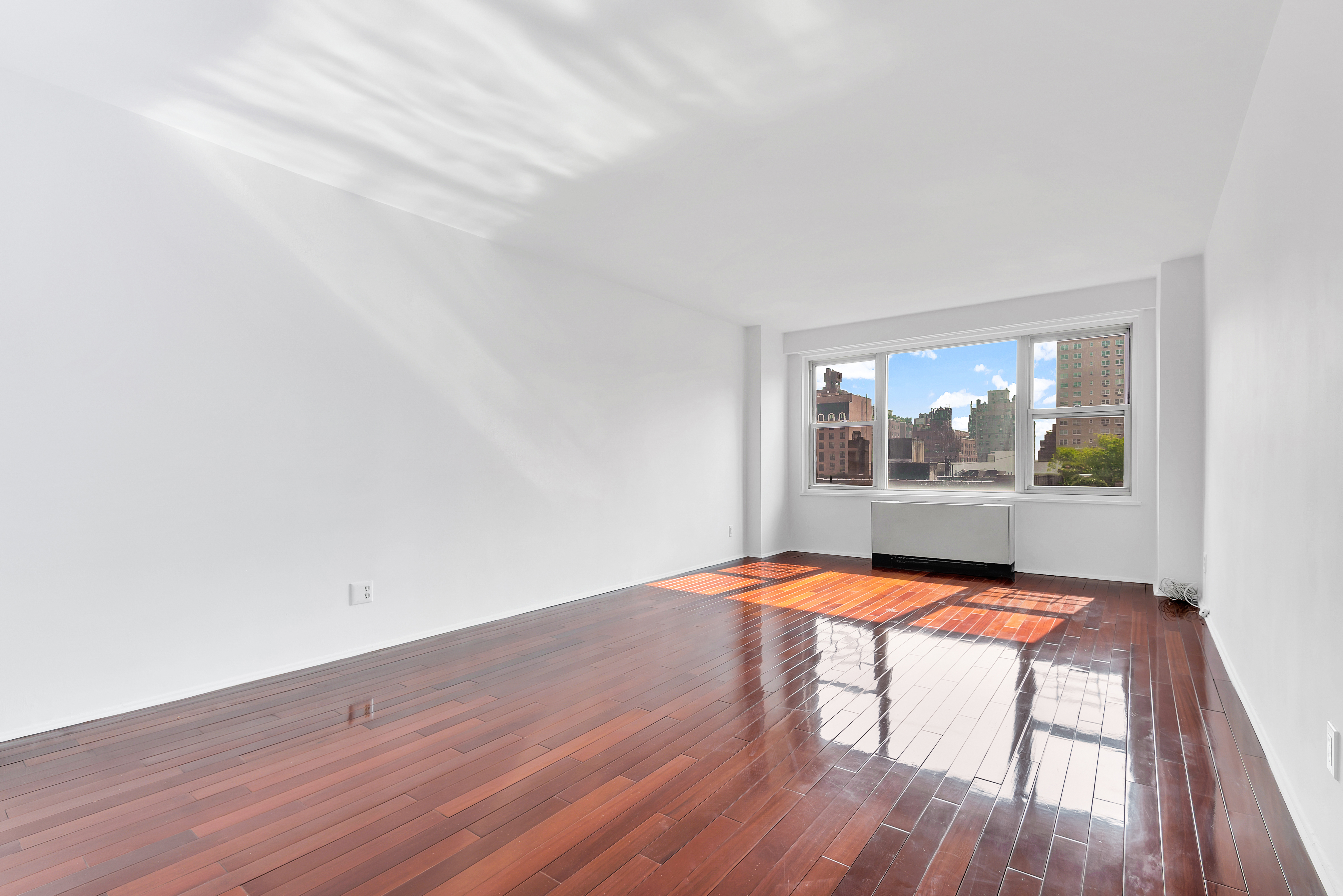 400 East 85th Street, Unit 8C Manhattan, NY 10028 - Photo 4 of 8