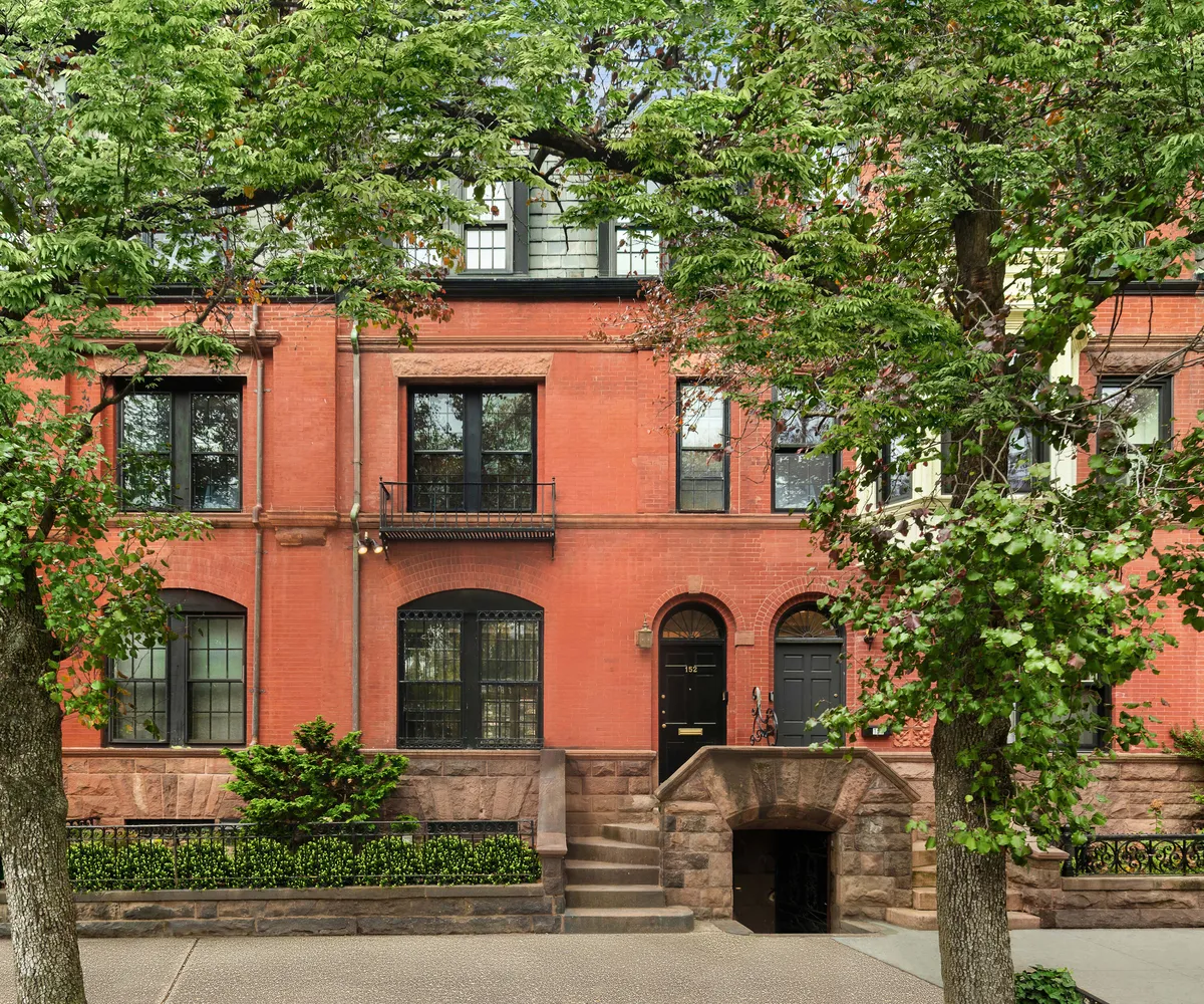 $17,000 | 152 East End Avenue | Upper East Side