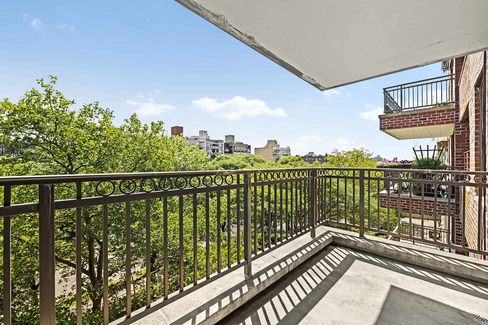 540 Ocean Parkway, Unit 5R Brooklyn, NY 11218 - Photo 10 of 11 a view of a balcony with city view