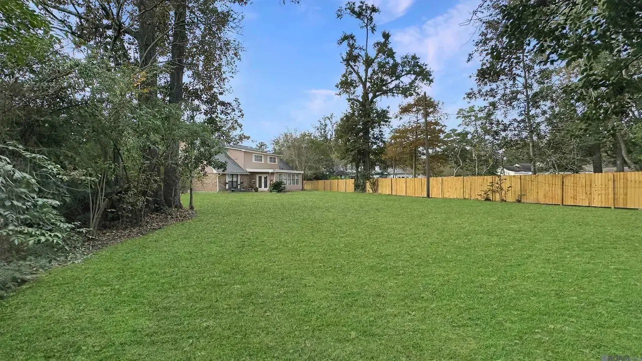 $549,900 | 5929 Menlo Drive, Baton Rouge, LA 70808
