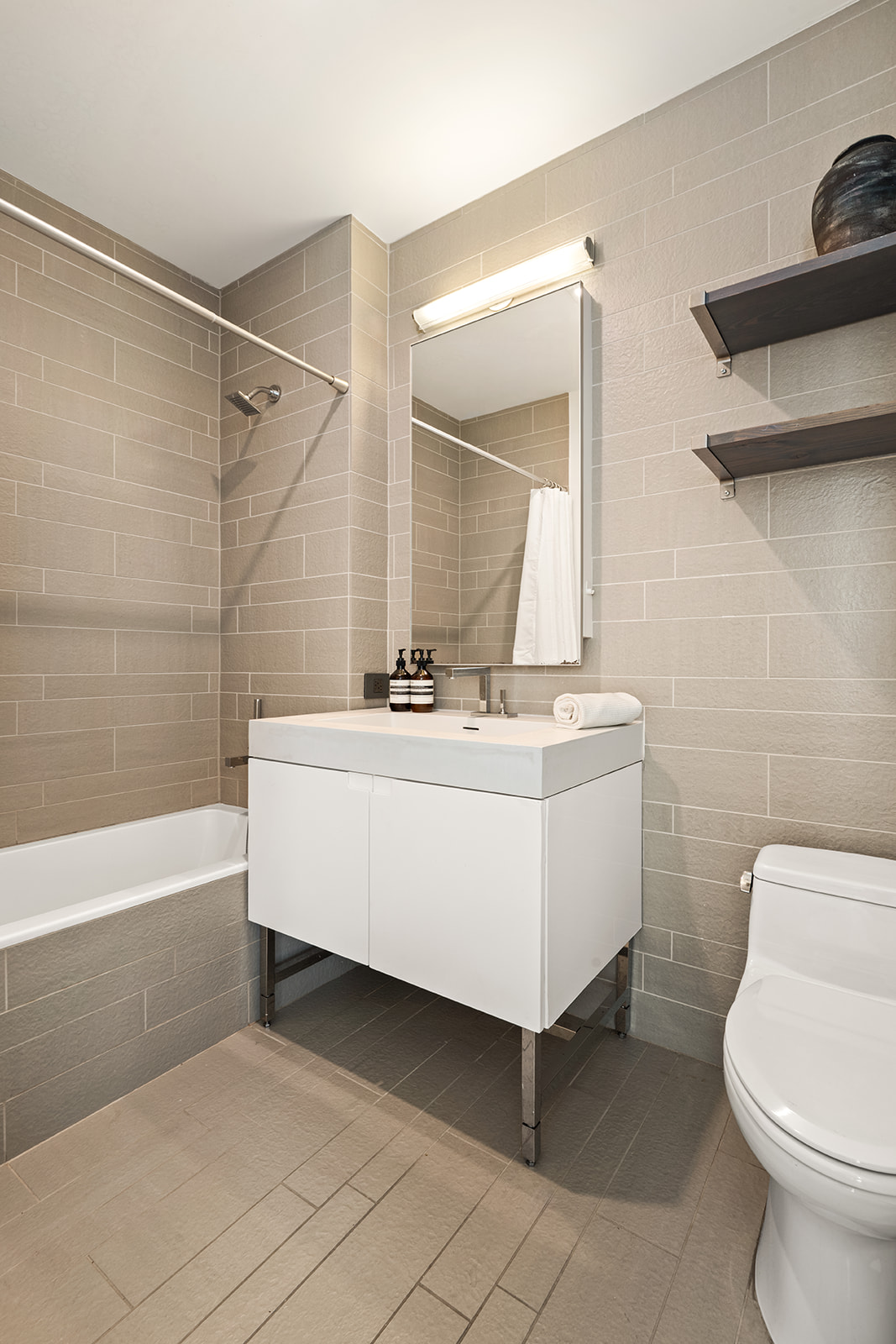 388 Bridge Street, Unit PH45AB Brooklyn, NY 11201 - Photo 8 of 12 Gallery Image 8
