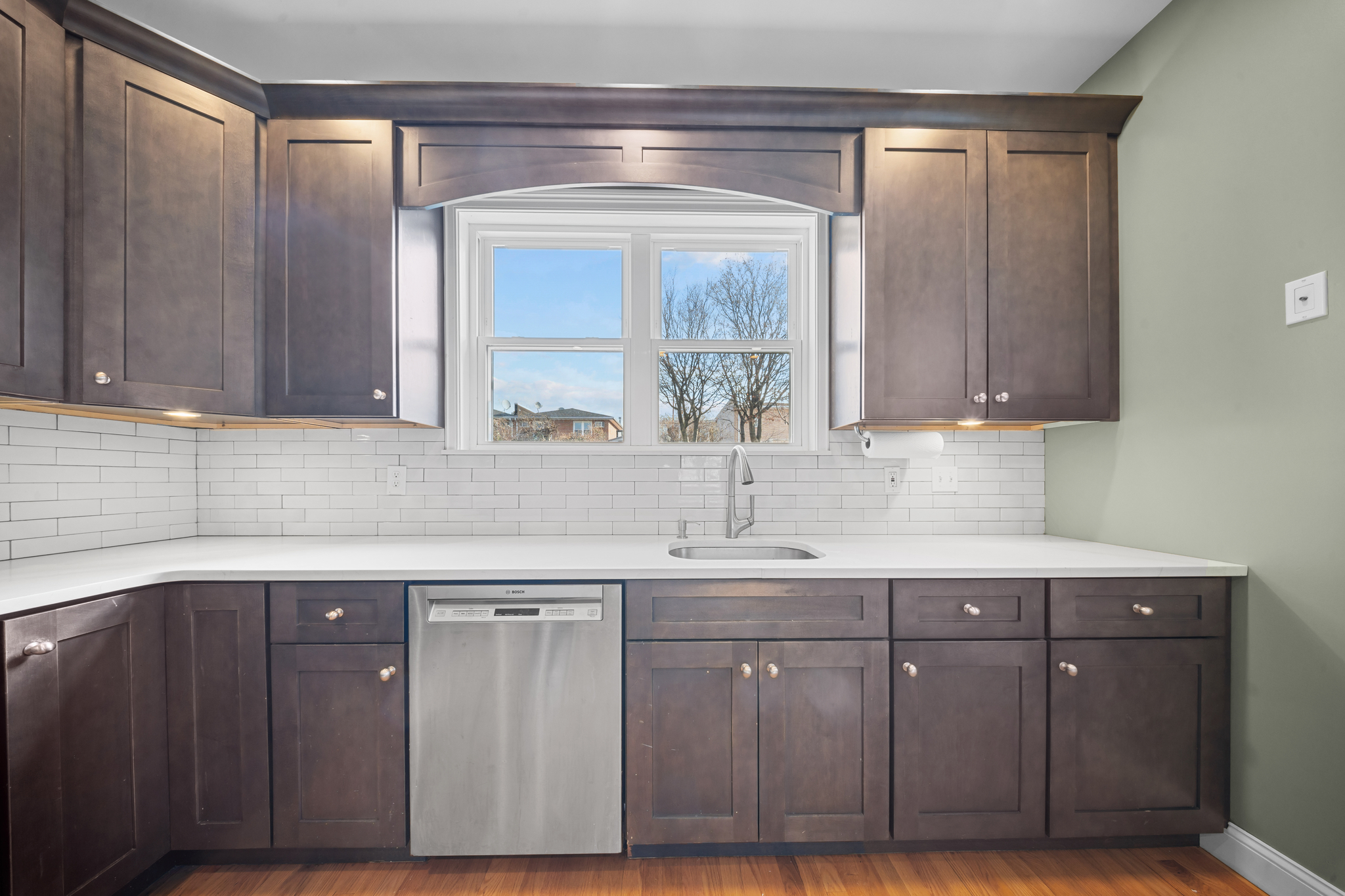 52-19 69th Street Queens, NY 11378 - Photo 5 of 35