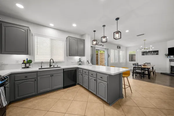 $769,000 | 28341 Willow Court, Santa Clarita, CA 91350