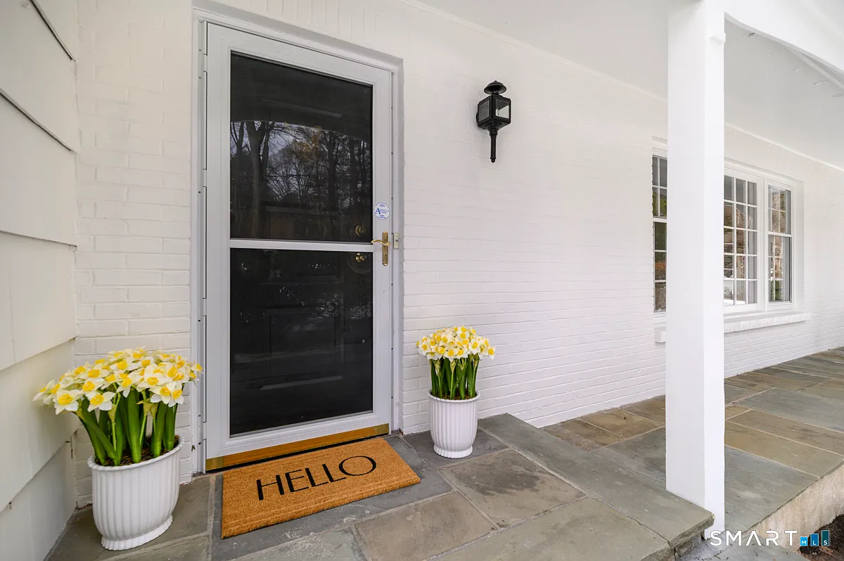 1238 Westover Road Stamford, CT 06902 - Photo 4 of 27