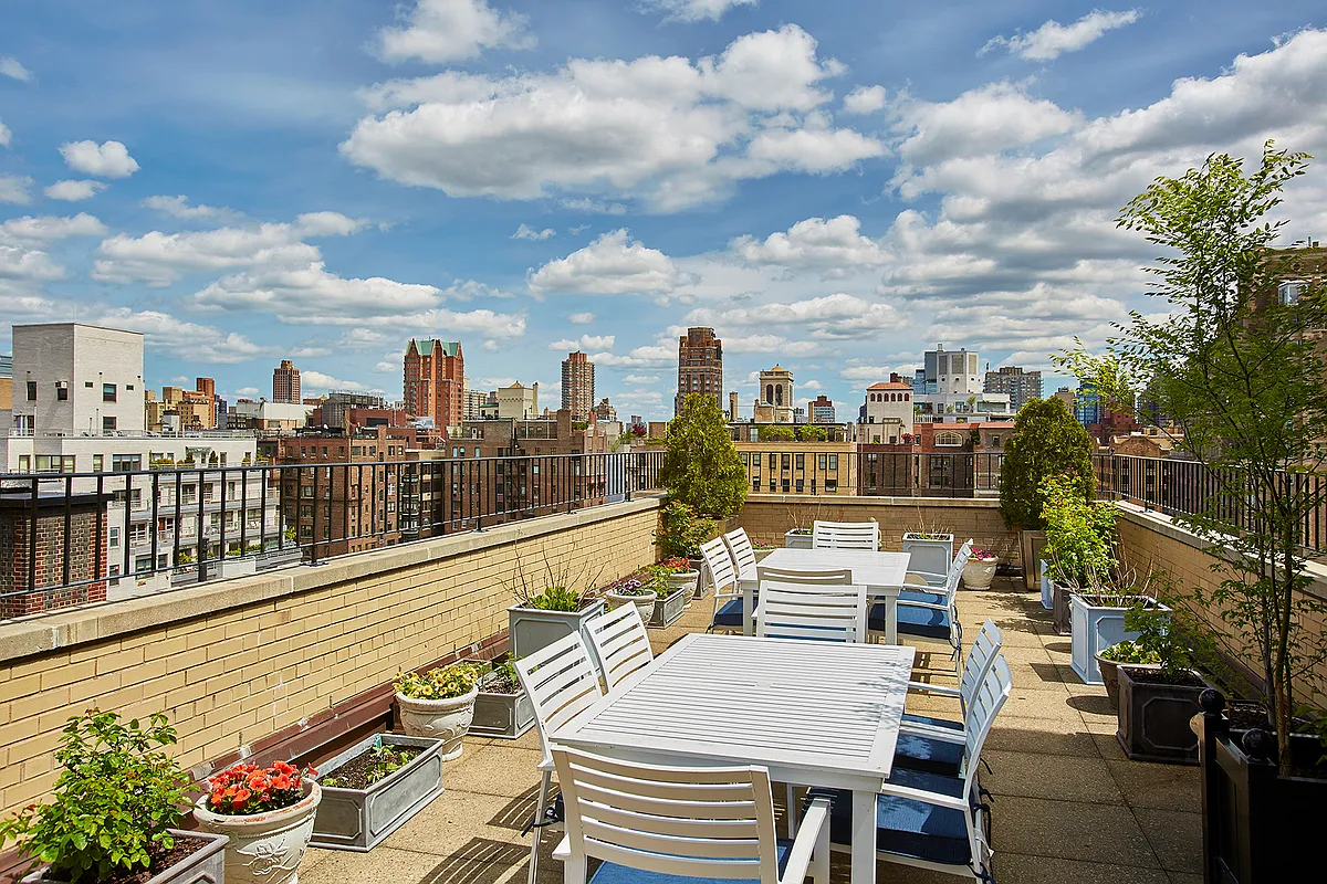 23 East 74th Street, Unit 4AF Manhattan, NY 10021 - Photo 12 of 15 Gallery Image 12