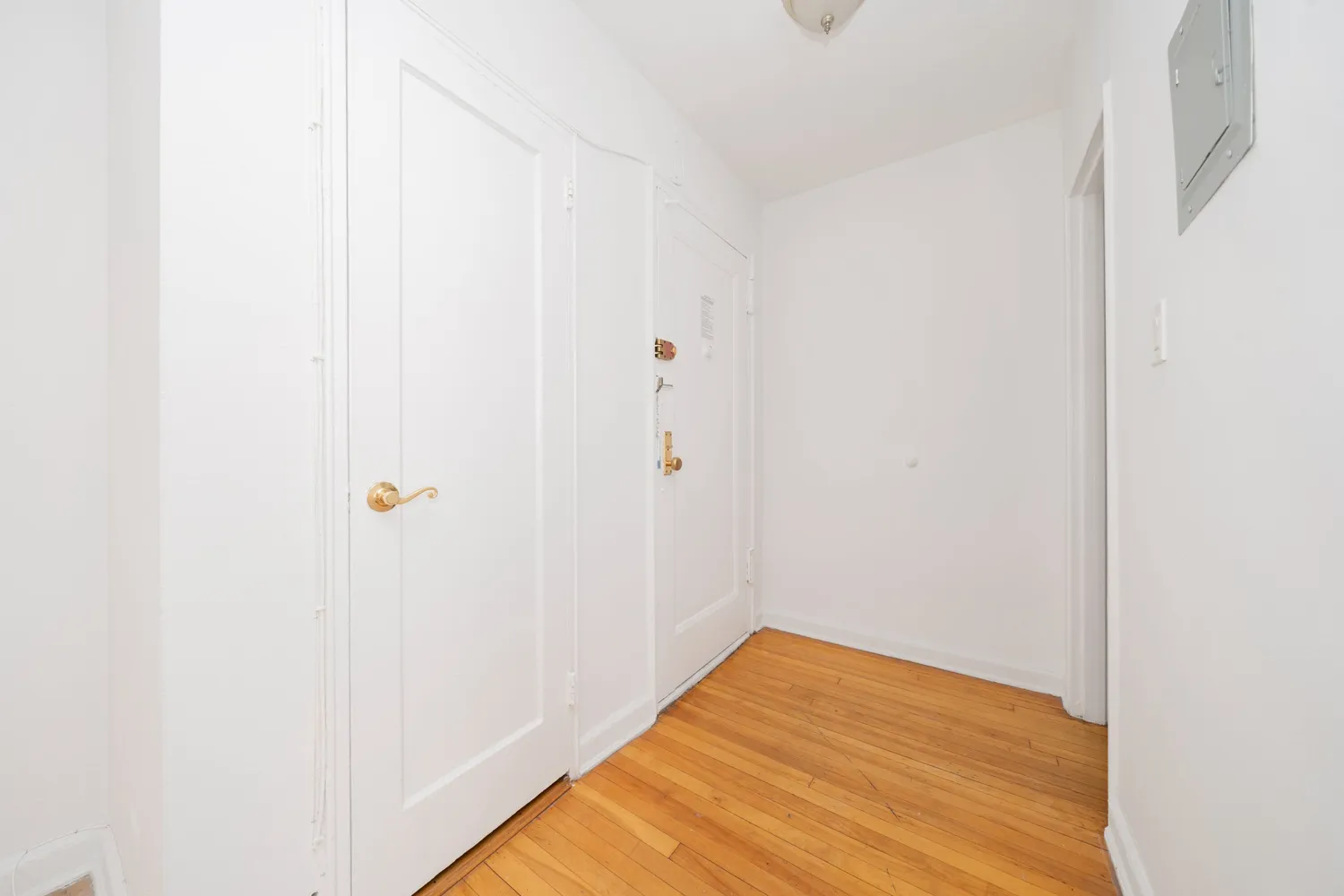 $1,750 | 87-10 34th Avenue, Unit 3G | Jackson Heights