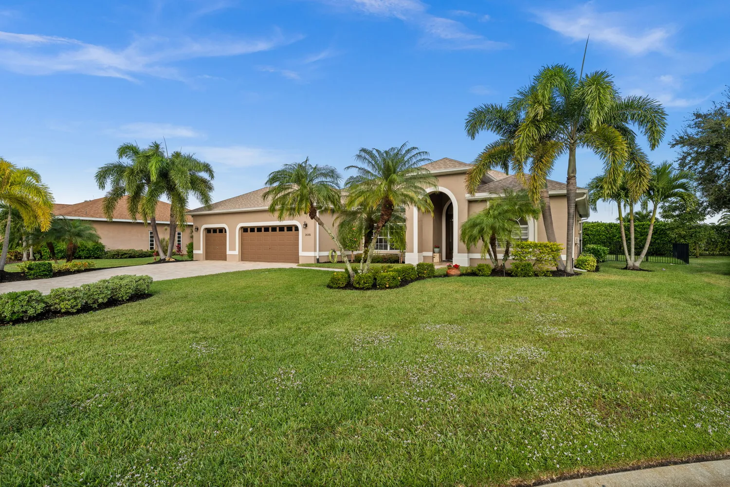 $1,800,000 | 2035 Teagarden Lane, Naples, FL 34110