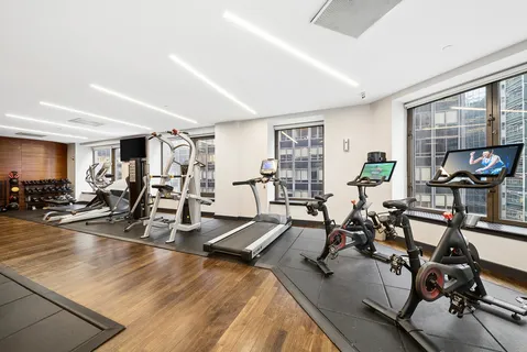 $949,000 | 75 Wall Street, Unit 30G | Financial District