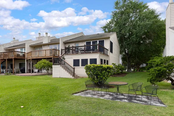 $449,000 | 3930 Knollcrest Drive, Montgomery, TX 77356