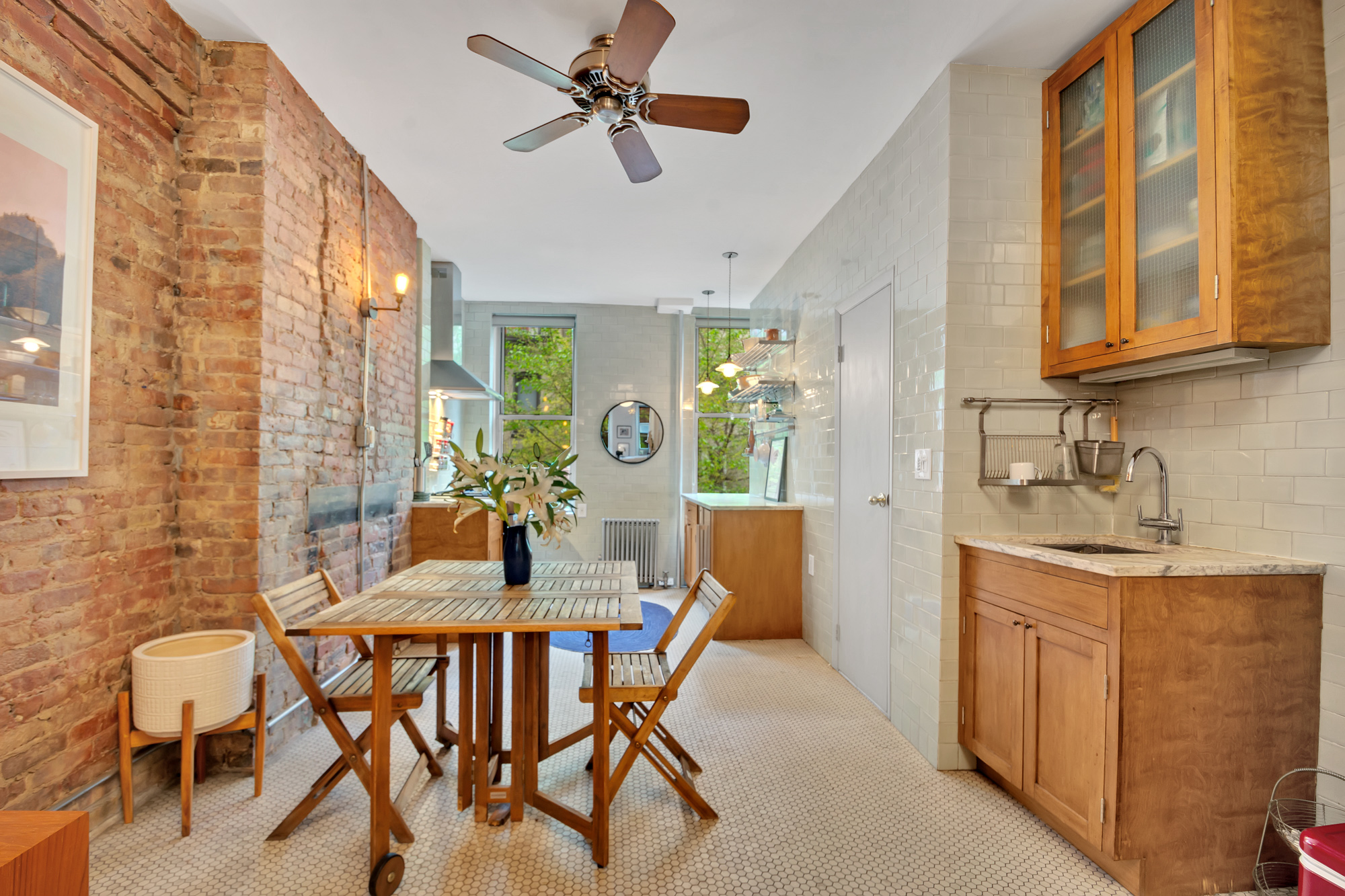 625 East 6th Street, Unit 3 Manhattan, NY 10009 - Photo 3 of 20