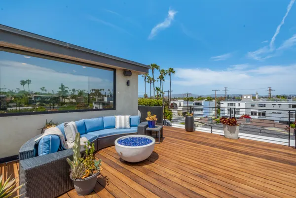 $3,825,000 | 2325 Cloy Avenue, Venice, CA 90291