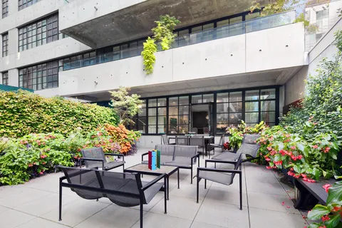 $4,195,000 | 508 West 24th Street, Unit 2S | Chelsea