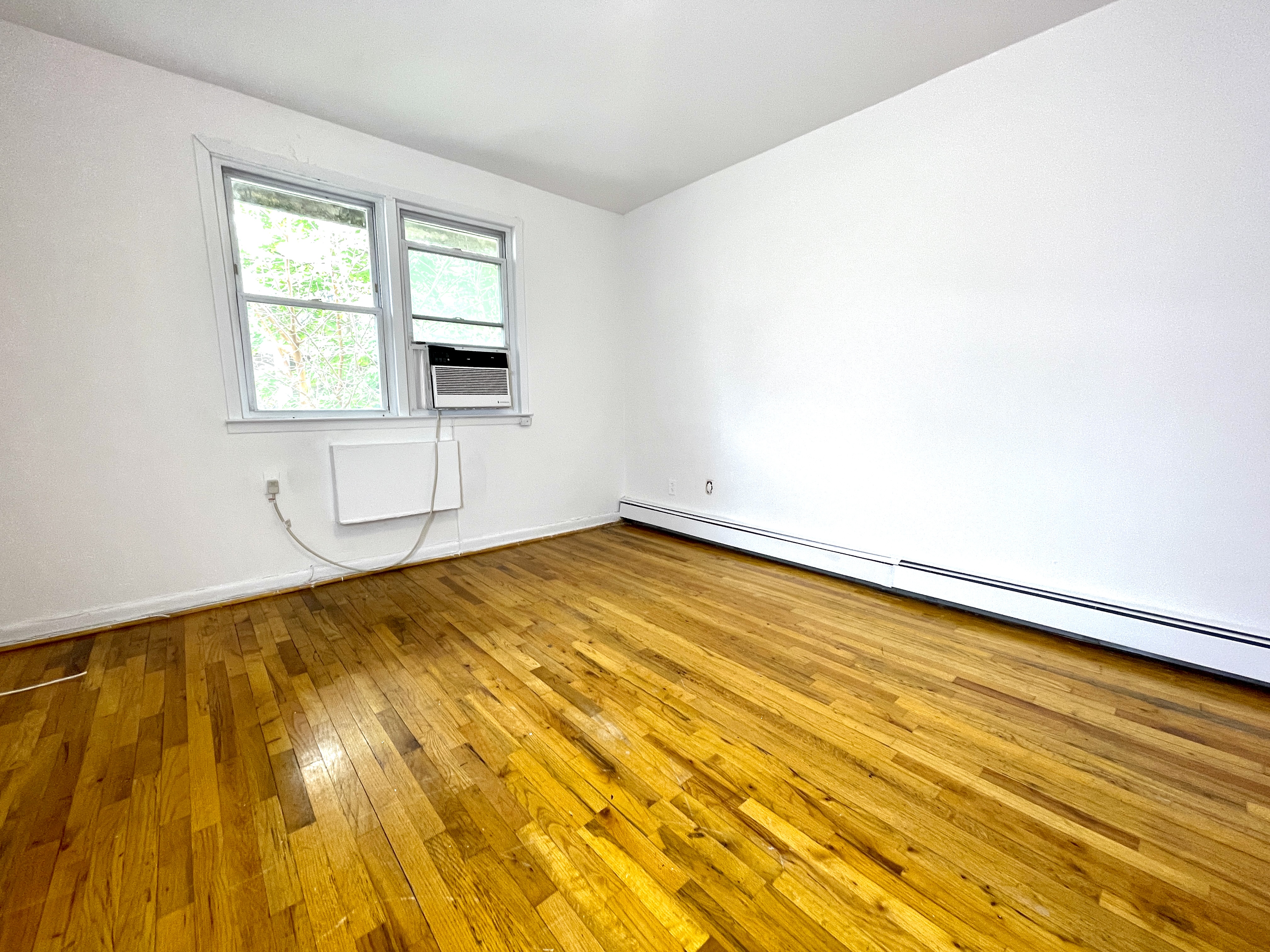 447 East 21st Street Brooklyn, NY 11226 - Photo 6 of 18