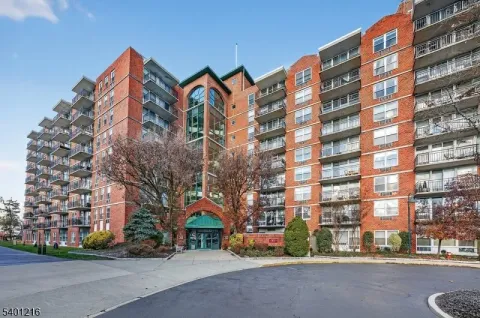 $429,900 | 300 Main Street, Unit 509, Little Falls, NJ 07424