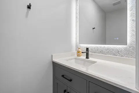 Contact Agent | 5313 Massachusetts Avenue, Bethesda, MD 20816