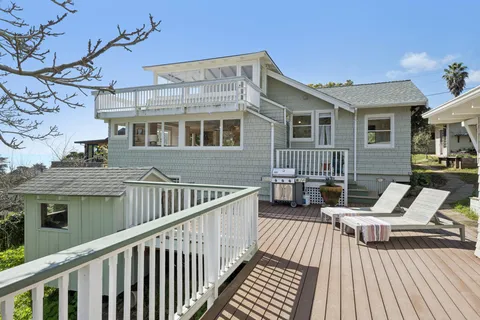 $3,680,000 | 40 Laurel Avenue, Stinson Beach, CA 94970
