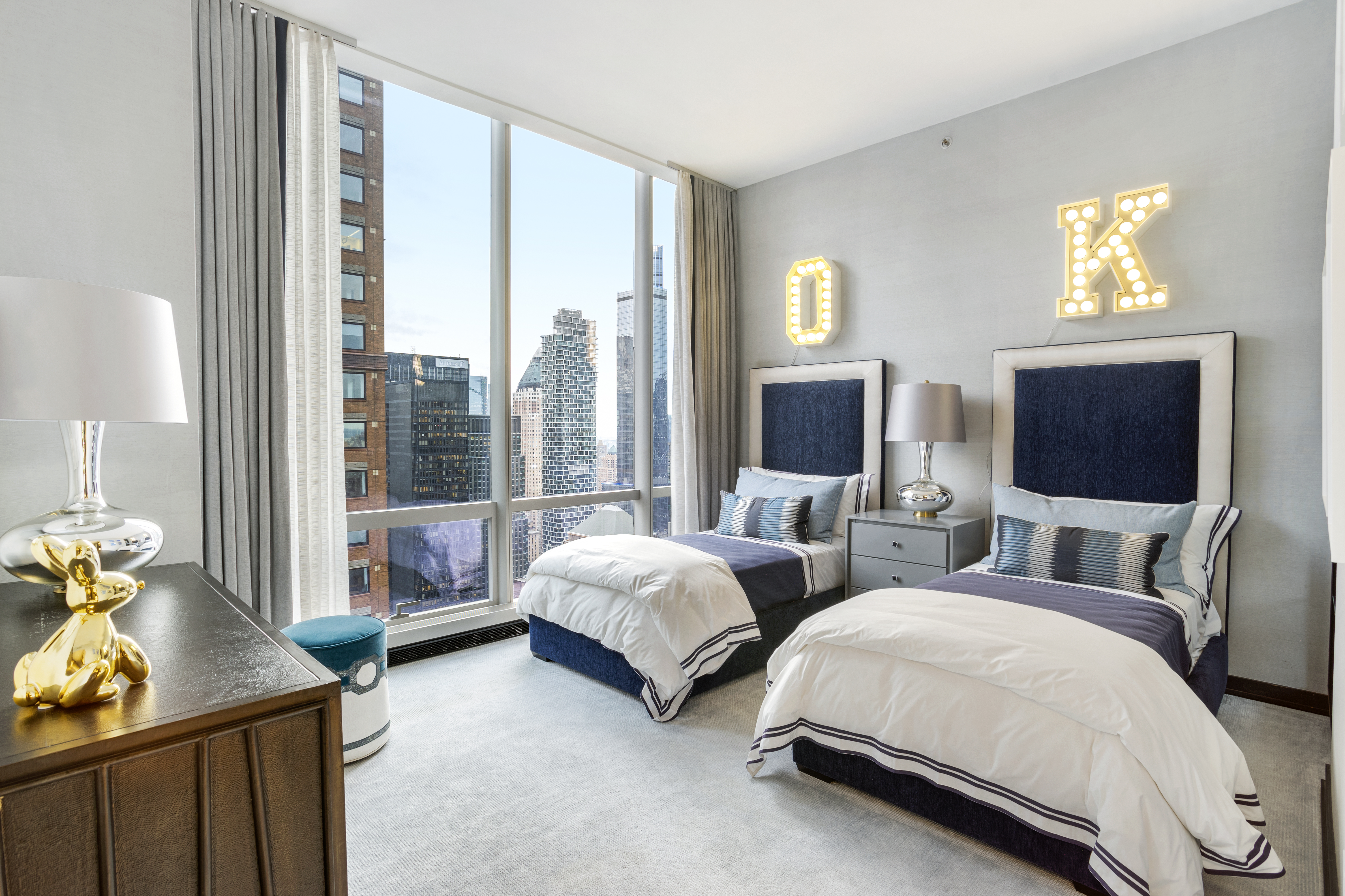 157 West 57th Street, Unit 46C Manhattan, NY 10019 - Photo 15 of 19