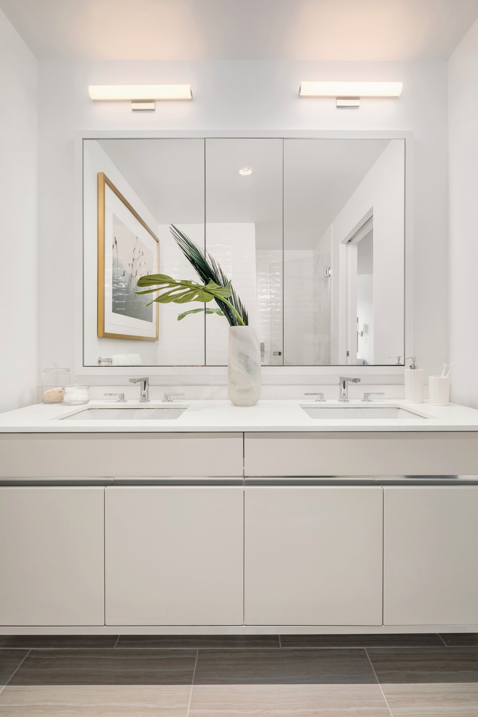 146 Pierrepont Street, Unit 2C Brooklyn, NY 11201 - Photo 7 of 30 a bathroom with a sink and mirror