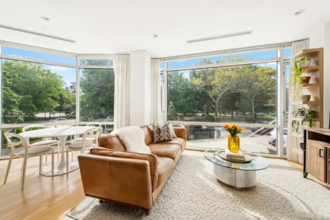 $1,225,000 | 524 Manhattan Avenue, Unit 1B | Greenpoint