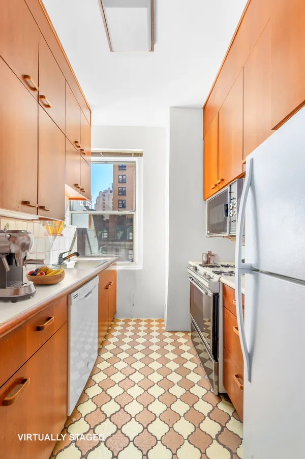 $750,000 | 263 West End Avenue, Unit 5B | Upper West Side