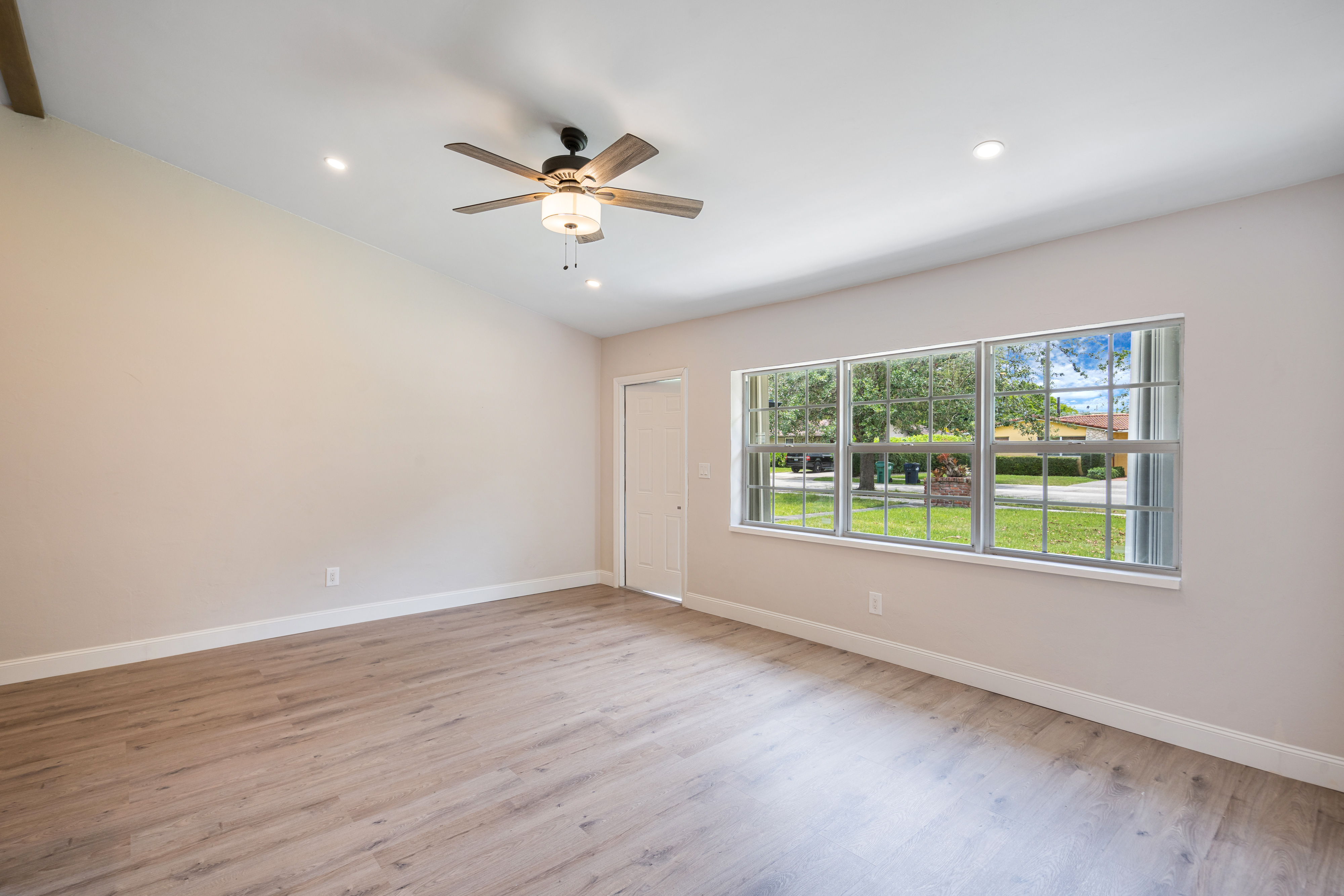 11511 Southwest 81st Road Miami, FL 33156 - Photo 18 of 34