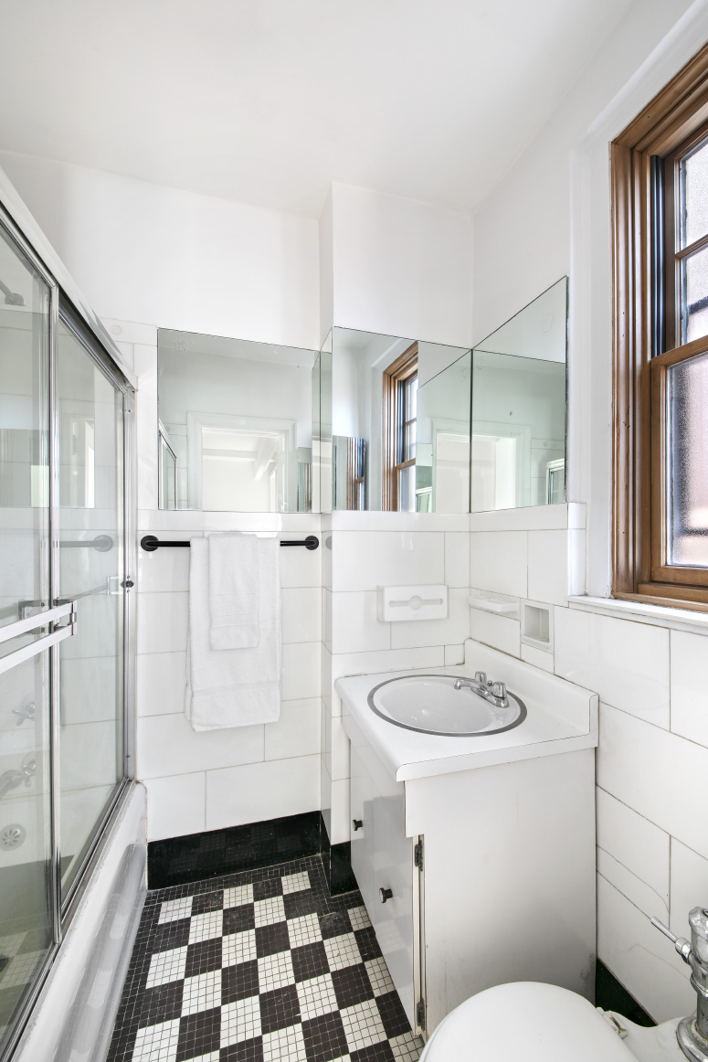 32 Washington Square West, Unit 7W Manhattan, NY 10011 - Photo 10 of 15