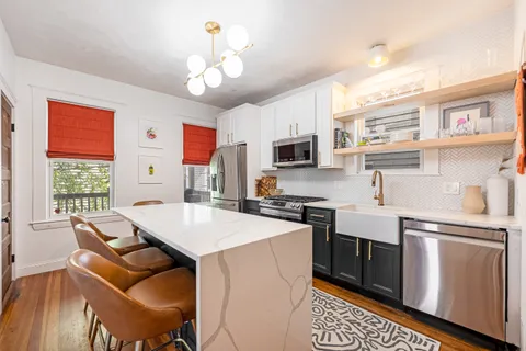 $790,000 | 124 O Street, Unit 2, South Boston, MA 02127