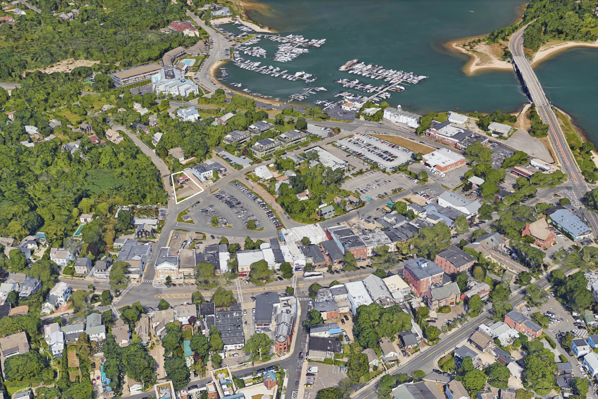 16 Spring Street Sag Harbor, NY 11963 - Photo 5 of 12