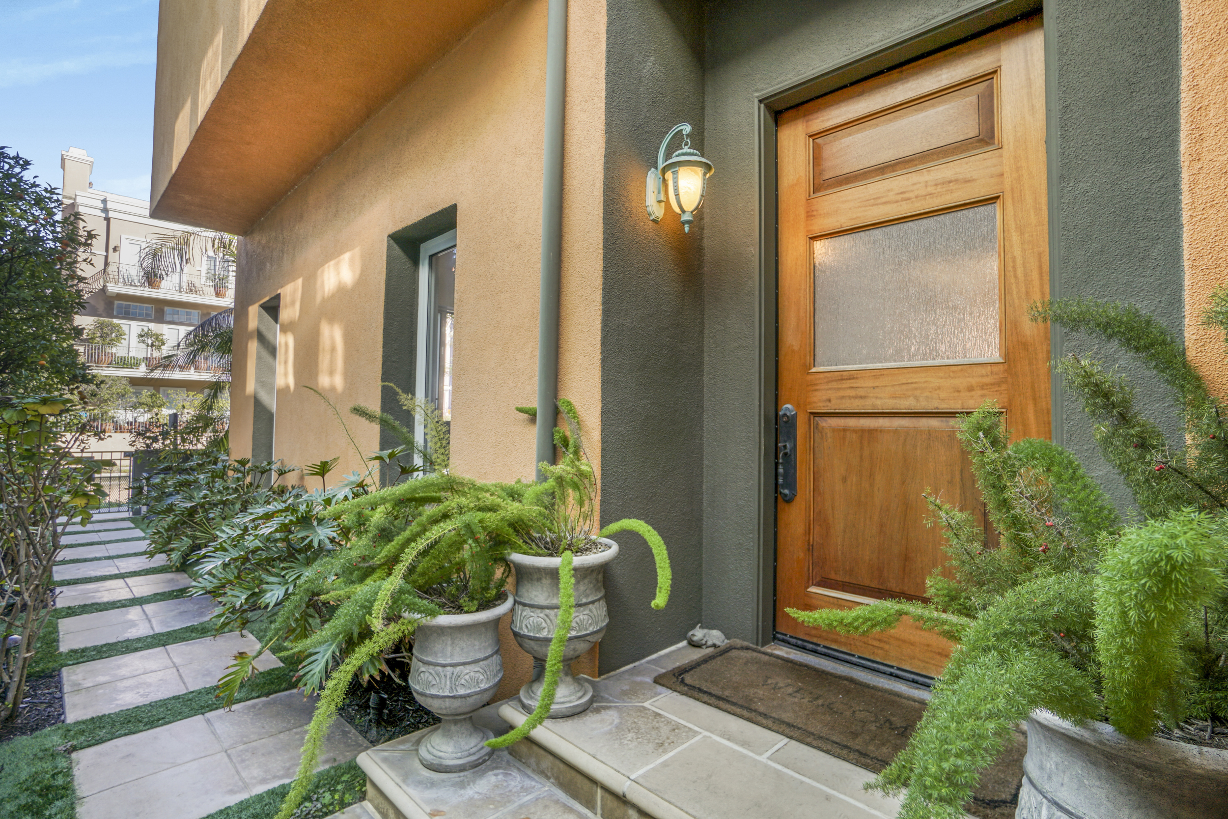 3705 Esplanade Marina del Rey, CA 90292 - Photo 2 of 32