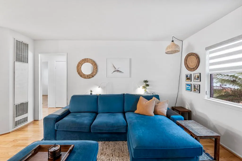 $520,000 | 5825 Bowcroft Street, Unit 1, Los Angeles, CA 90016