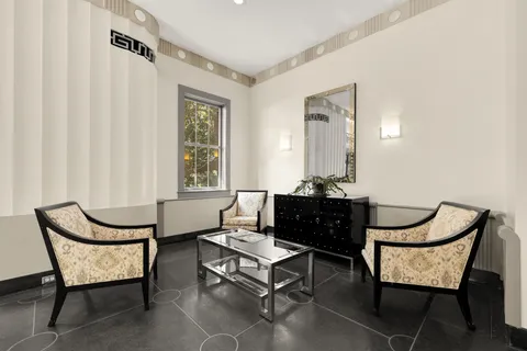 $300,000 | 3901 Cathedral Avenue Northwest, Unit 320, Washington, DC 20016
