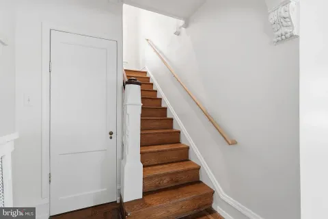 $895,000 | 6711 Lincoln Drive, Philadelphia, PA 19119