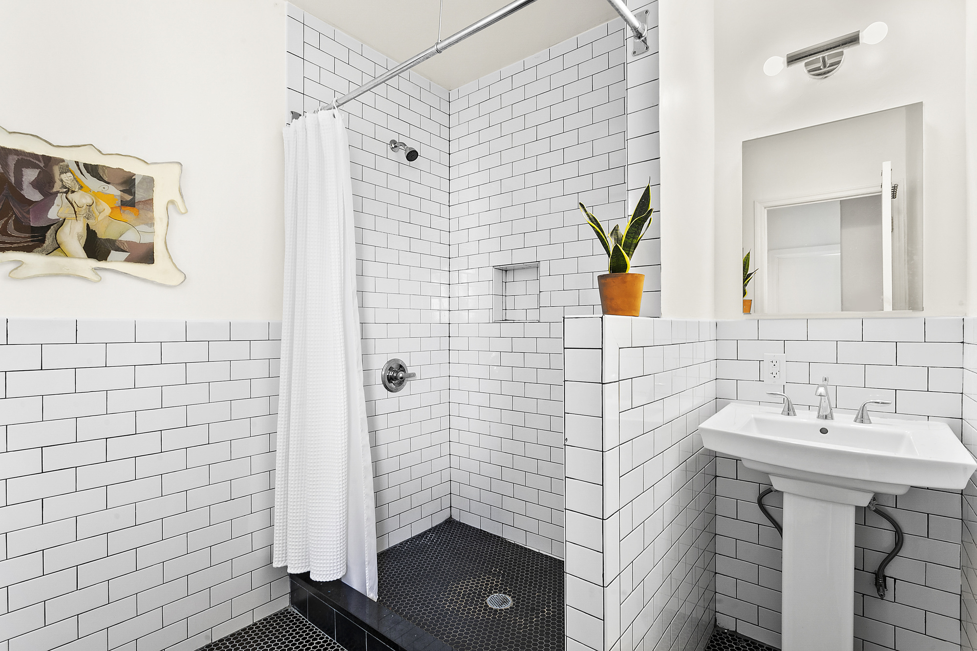 223 MacDonough Street Brooklyn, NY 11233 - Photo 13 of 16